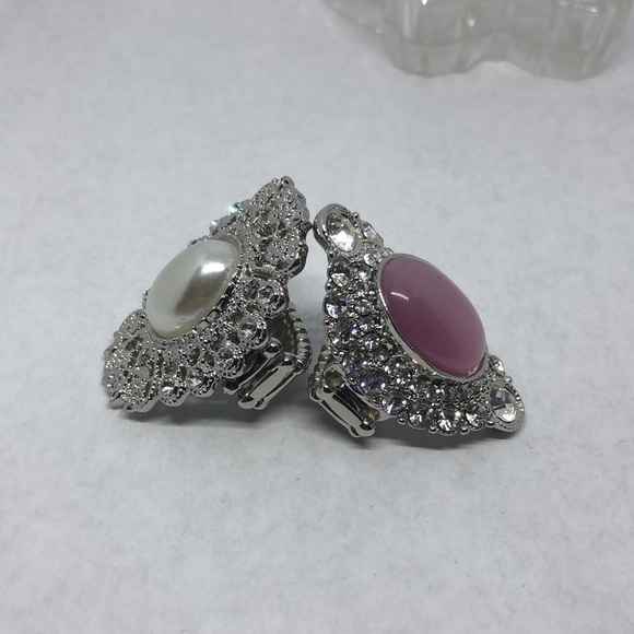 BUNDLE lot 2 statement style big stretch rings faux pearl faux gemstone - Picture 3 of 4